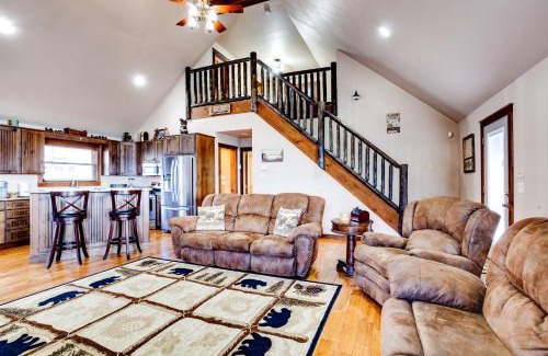 Dandridge Casa | Lakefront House by Staycating