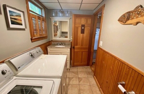 Vassalboro Casa | ¡Nuevo en el mercado de alquiler! Casa de verano frente al lago en el estanque Webber