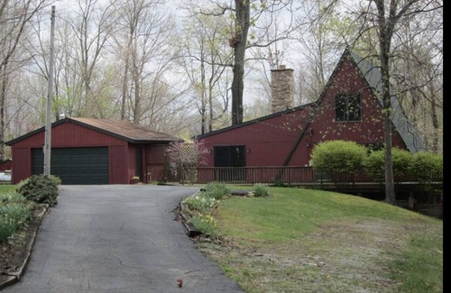 Hillsboro Casa | Lakefront House w Dock on large lake in Rocky Fork State Park