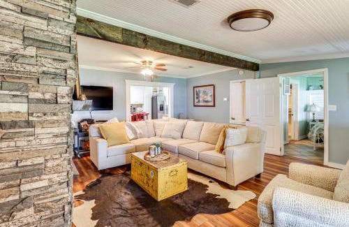 Jonesville Casa | Lakefront Jonesville Cabin with Dock and Fire Pit!