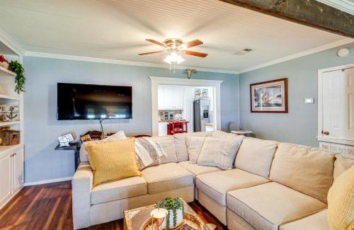 Jonesville Casa | Lakefront Jonesville Cabin with Dock and Fire Pit!