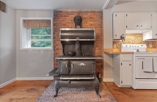 Maryland Casa | Lakefront, Kayaks, Firepit, great baseball stay!