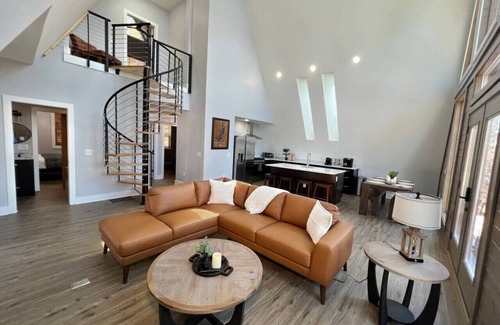 Seneca Casa | Lakefront Keowee Luxury Cottages 127