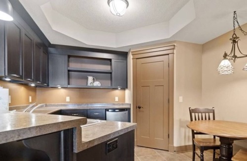 Angola Casa | Lakefront Large Executive Home - Summer, Fall, Winter and Spring Glorious Views!