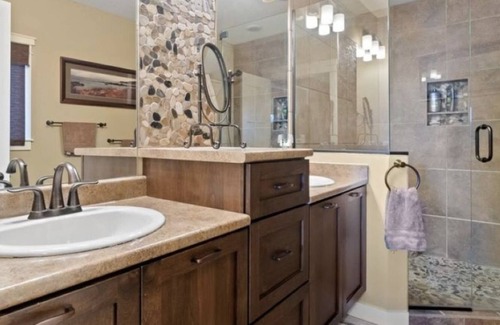 Angola Casa | Lakefront Large Executive Home - Summer, Fall, Winter and Spring Glorious Views!