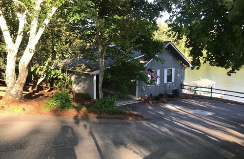 Blairsville Casa | Vivir frente al lago con vistas a la montaña