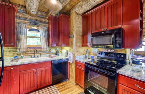Grand Lake Casa | Lakefront Log Home en el muelle privado de Shadow Mountain Lake para pescar o navegar (no se admiten mascotas)