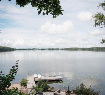 Lempaala Chalet De Esquí | Lakefront log suite