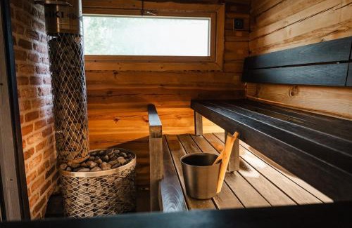 Lempaala Chalet De Esquí | Lakefront log suite