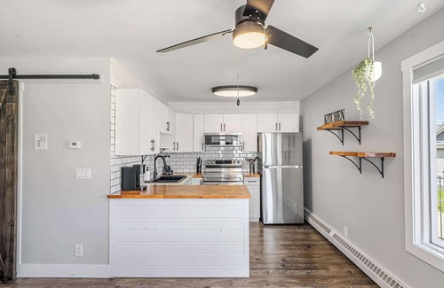 Sylvan Lake Apartamento | Lakefront Lookout 1BR Condo on Lakeshore Drive!