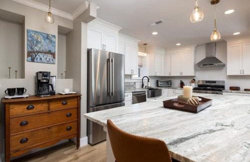 Saratoga Springs Casa | Lakefront Luxury At Stony Pointe