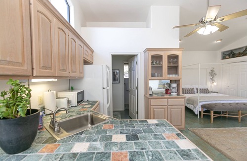 Burnet Casa | Lakefront Luxury-breathtaking Views-games-firepit