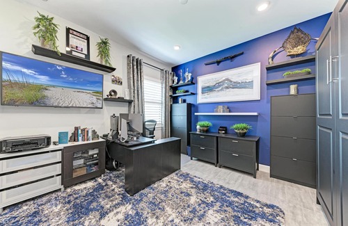 Braden River Casa | Lakefront Luxury Pool Spa Gym - Private Home with resort-like surroundings