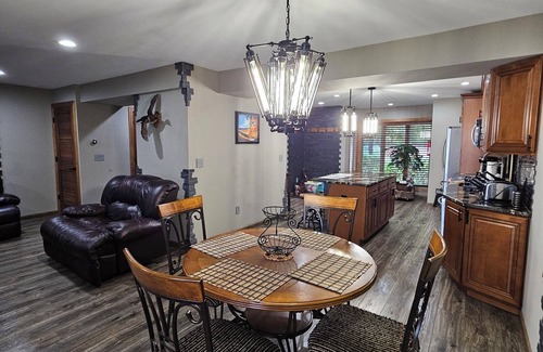 Pocono Pines Casa | Lakefront Luxury Private Community Rustic/ Modern Style Townhouse (Pinecrest)