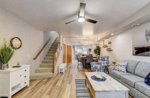 Lake Delton Casa | Lakefront Luxury for Families or Couples