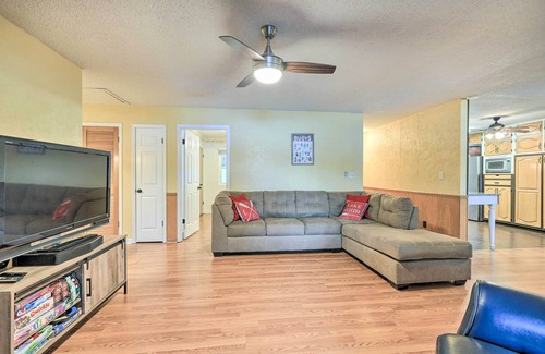 Macon Casa | Lakefront Macon Getaway: Grill, Pet Friendly!