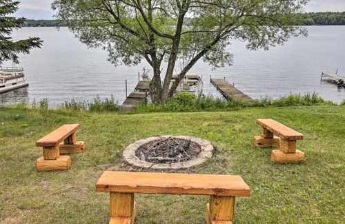 Minocqua Casa | Lakefront Minocqua Cabin with Dock and Fire Pit!