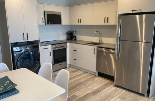 Okanagan-Similkameen Condominio | Lakefront Nest Beach House Suite
