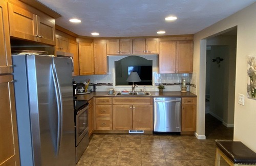 Prudenville Cabaña | Lakefront on Beautiful East Bay of Houghton Lake!
