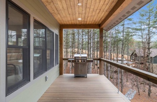 Nebo Casa | Lakefront on Lake James with dock, boat slip, and hot tub