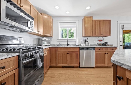 Naples Casa | Lakefront on Sebago Lake