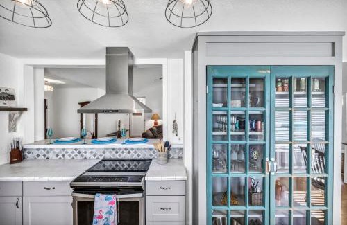 Marble Falls Casa | Lakefront Paradise with Firepit