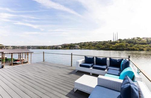 Marble Falls Casa | Lakefront Paradise with Firepit