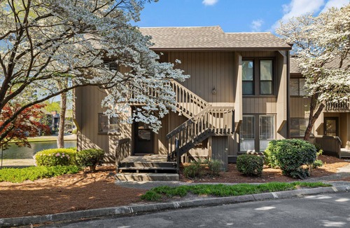 Pinehurst Condominio | Lakefront Pinehurst Condo 2BD/2BA