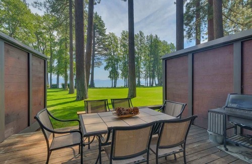 Tahoe Tavern Casa | Lakefront|Pool|Pier|Bouys|Pickleball|Walk to town