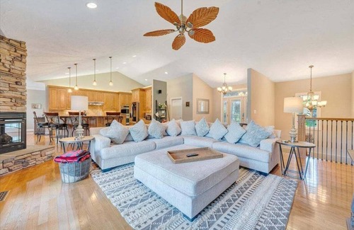 Goodview Casa | Lake Great Escape on Smith Mountain Lake
