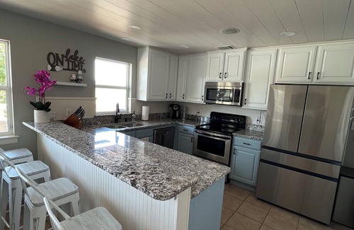 Lakehills Casa | Lakefront property on Medina Lake
