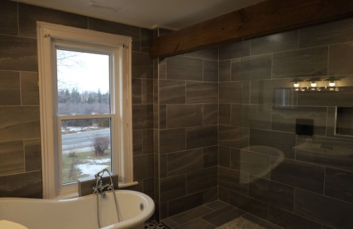 Kawartha Lakes Otro | Lakefront renovated farmhouse with incredible lake views and waterfront bunkie
