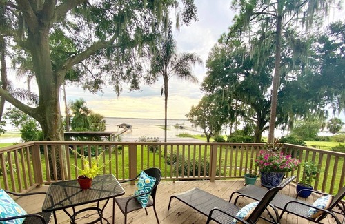 Sebring Cabaña | Lakefront retreat for the ultimate sunsets and relaxation.