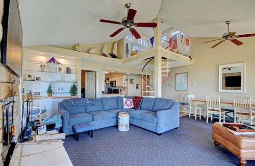 Port Clinton Casa | ¡Frente a la playa de arena del lago Erie! Ideal para una familia de vacaciones!