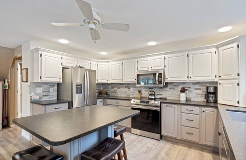 Sunrise Beach Casa | Lakefront Retreat w/ Private Dock, Kayaks, Swim Mat & Lake Views