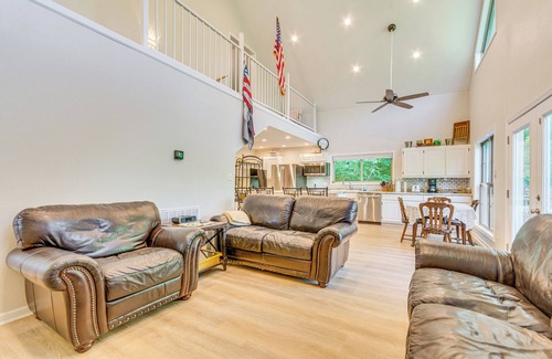 Ferndale Casa | Lakefront Retreat w/ Multi-Level Deck & Dock!