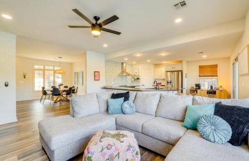 Bella Vista Casa | Lakefront Retreat with Game Room in Bella Vista!