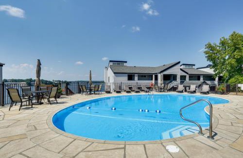 Osage Beach Apartamento | Lakefront Retreat with Community Pool in Osage Beach