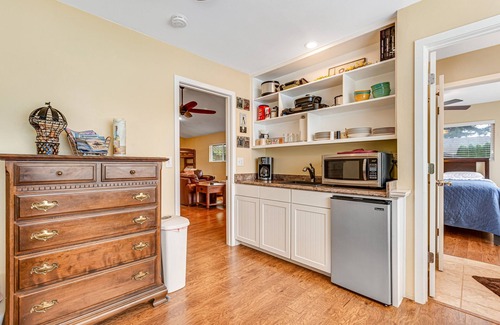 Olympia Casa | Lakefront retreat with kayaks, canoe, game tables, children's items, and W/D