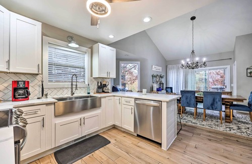 Rogers Casa | Lakefront Rogers Getaway w/ Hot Tub & Deck!