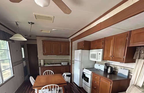 Parry Sound Casa | Lakefront RV Cottage in Parry Sound #3