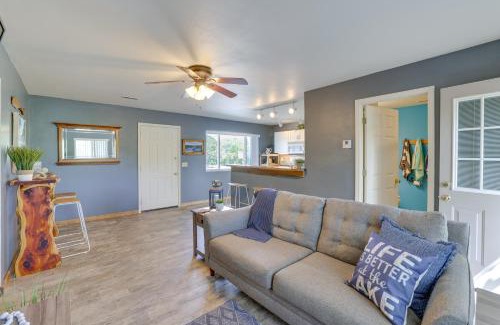 Shell Knob Apartamento | Lakefront Shell Knob Condo with Deck and Grill!
