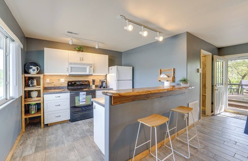 Shell Knob Condominio | Lakefront Shell Knob Condo w/ Deck & Grill!