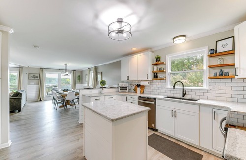 Sherrills Ford Casa | Lakefront Sherrills Ford Haven w/ Boat Dock!