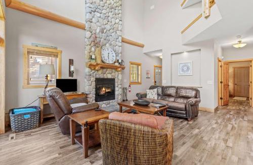 McGregor Casa | Lakefront-sleep 12-big Sandy Lodge Resort-luxury