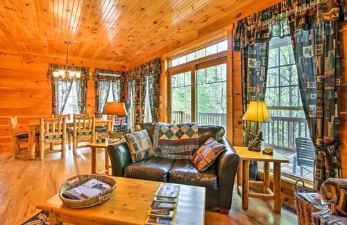 Fair Play Casa | Lakefront South Carolina Abode with Deck and Boat Dock