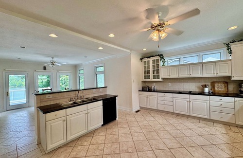 Loudon Casa | Lakefront Southern Charmer in Tellico Village