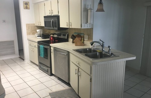 Inverness Casa | Lakefront, spacious 2/2 home on Lake Tsala Apopka, Inverness
