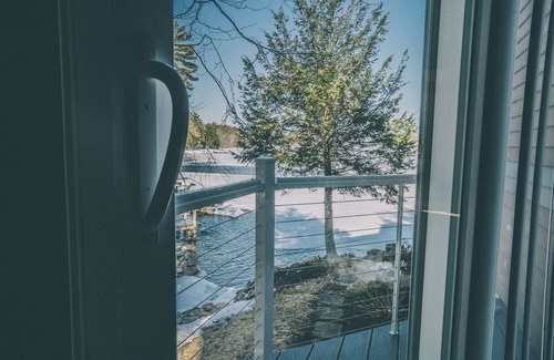 Alton Bay Casa | Lakefront, Sunsets & Sandbar w/Private Dock on private cul-de-sac