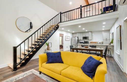 Lone Star Casa | Lakefront Texas Abode with Kayaks, Fire Pit and Patio!